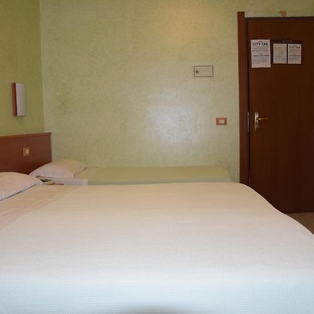 Hotel Bruna Ρώμη Εξωτερικό φωτογραφία