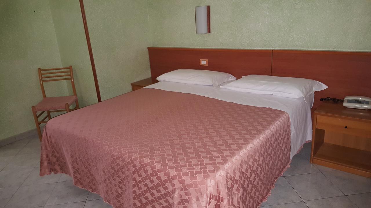 Hotel Bruna Ρώμη Εξωτερικό φωτογραφία
