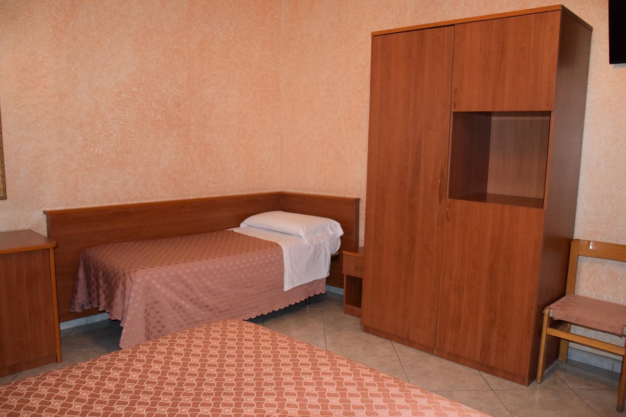 Hotel Bruna Ρώμη Εξωτερικό φωτογραφία