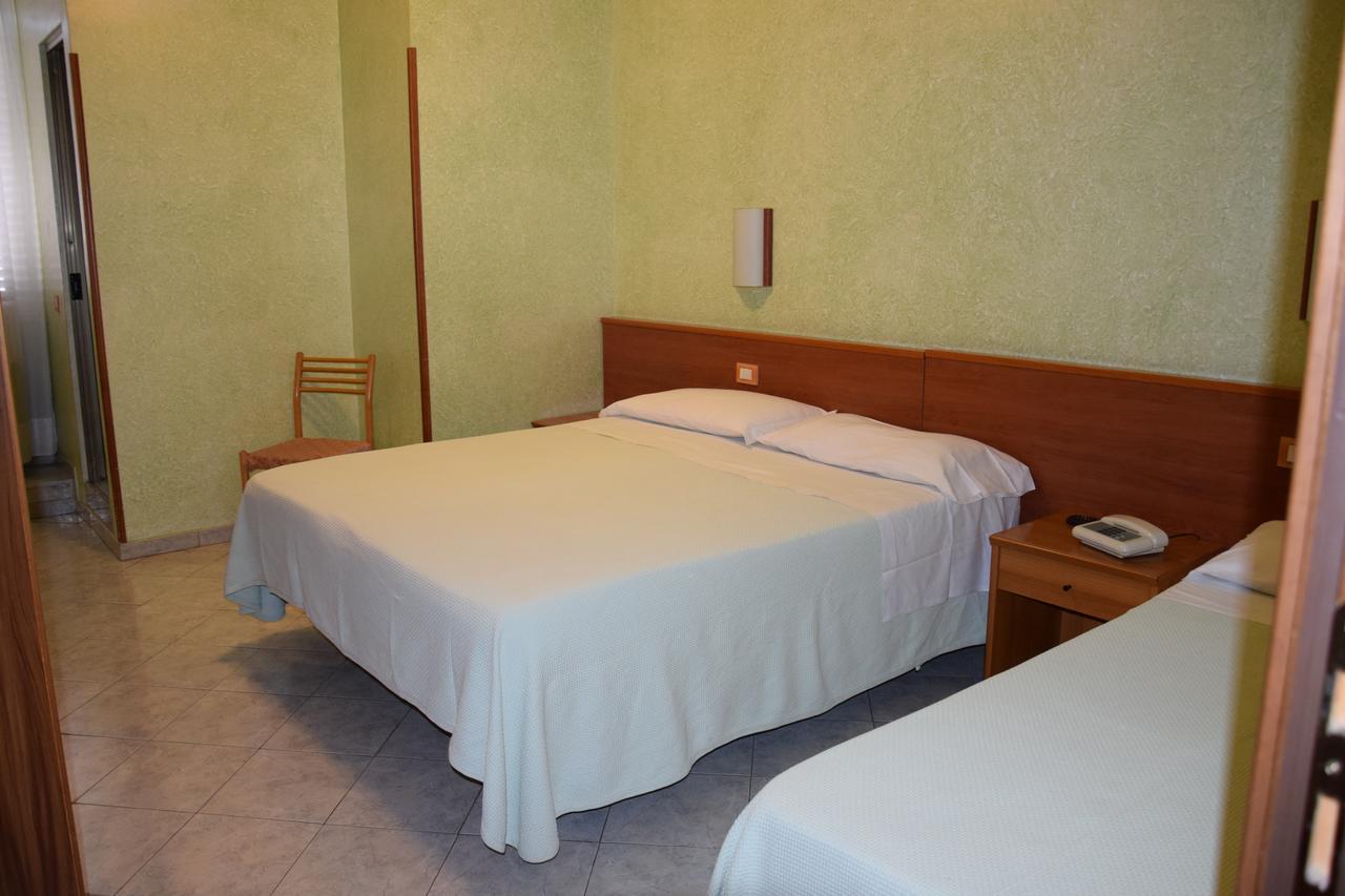 Hotel Bruna Ρώμη Εξωτερικό φωτογραφία