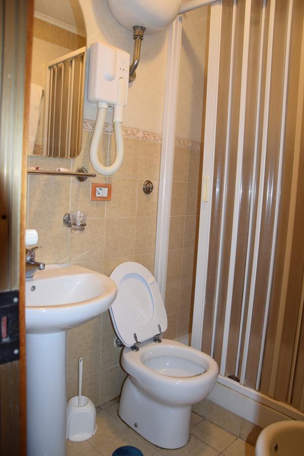 Hotel Bruna Ρώμη Εξωτερικό φωτογραφία