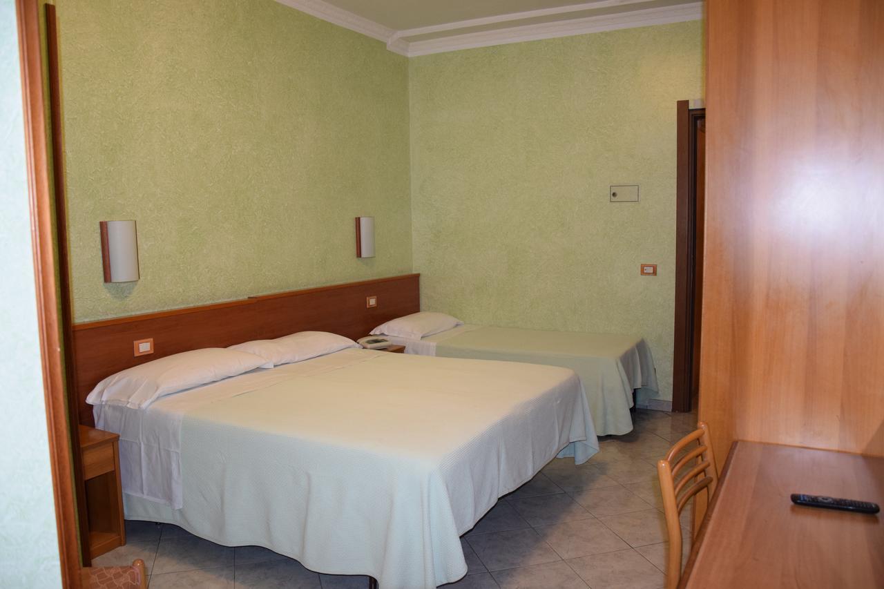 Hotel Bruna Ρώμη Εξωτερικό φωτογραφία