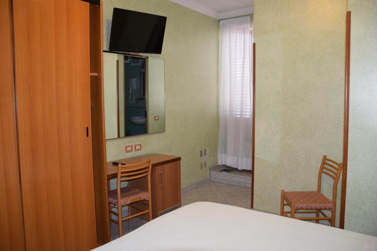 Hotel Bruna Ρώμη Εξωτερικό φωτογραφία
