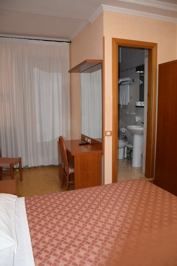 Hotel Bruna Ρώμη Εξωτερικό φωτογραφία
